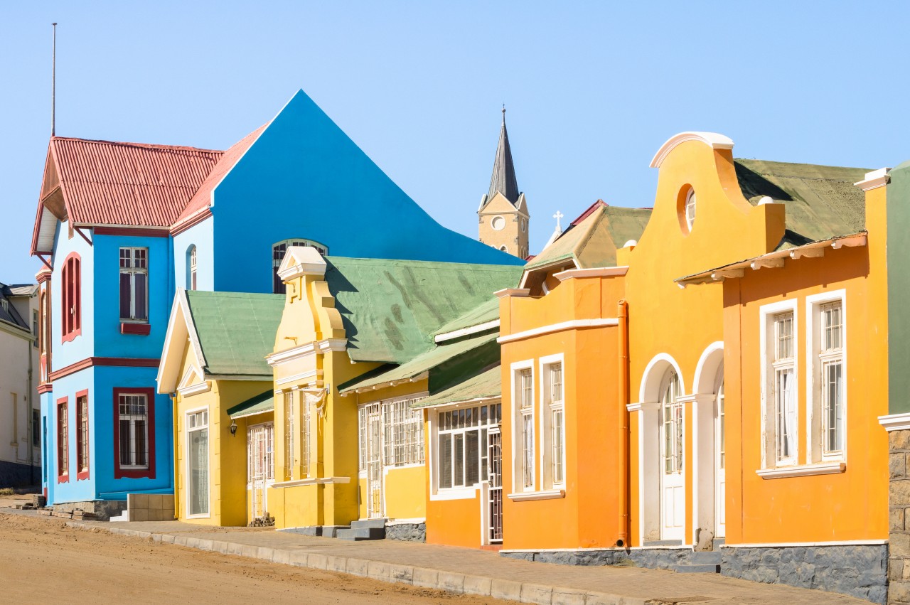 Les jolies maisons colorées de Lüderitz.