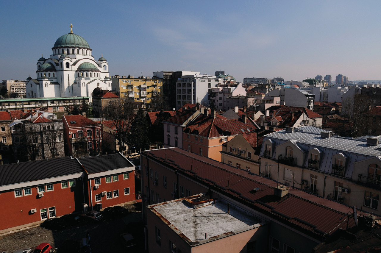 Vue sur la cathédrale de Saint-Sava et le quartier Vracar.