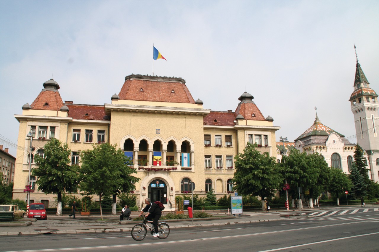 L'hôtel de ville de Târgu Mureş.