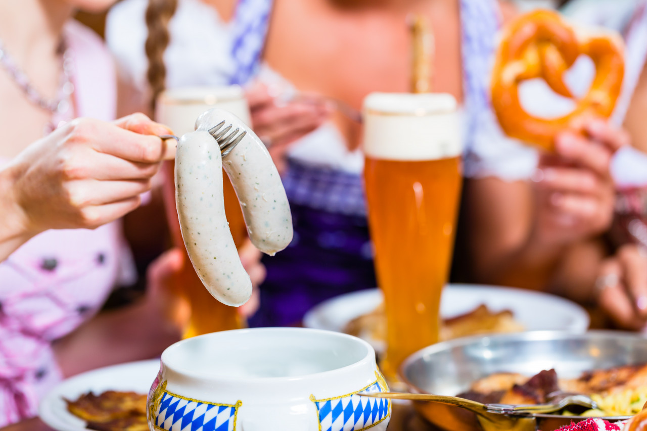 Repas typiquement bavarois lors de l'Oktoberfest.