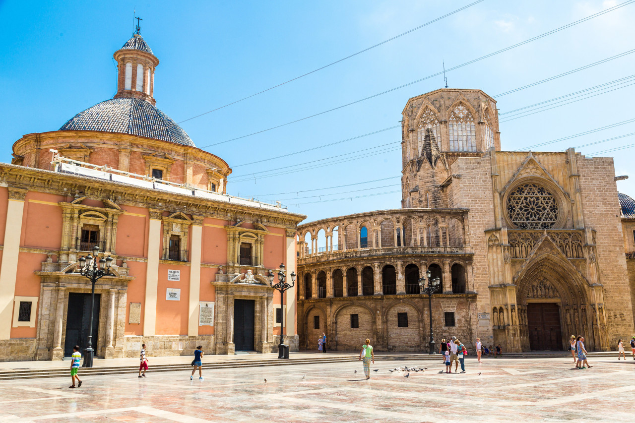 Plaza de la Virgen.