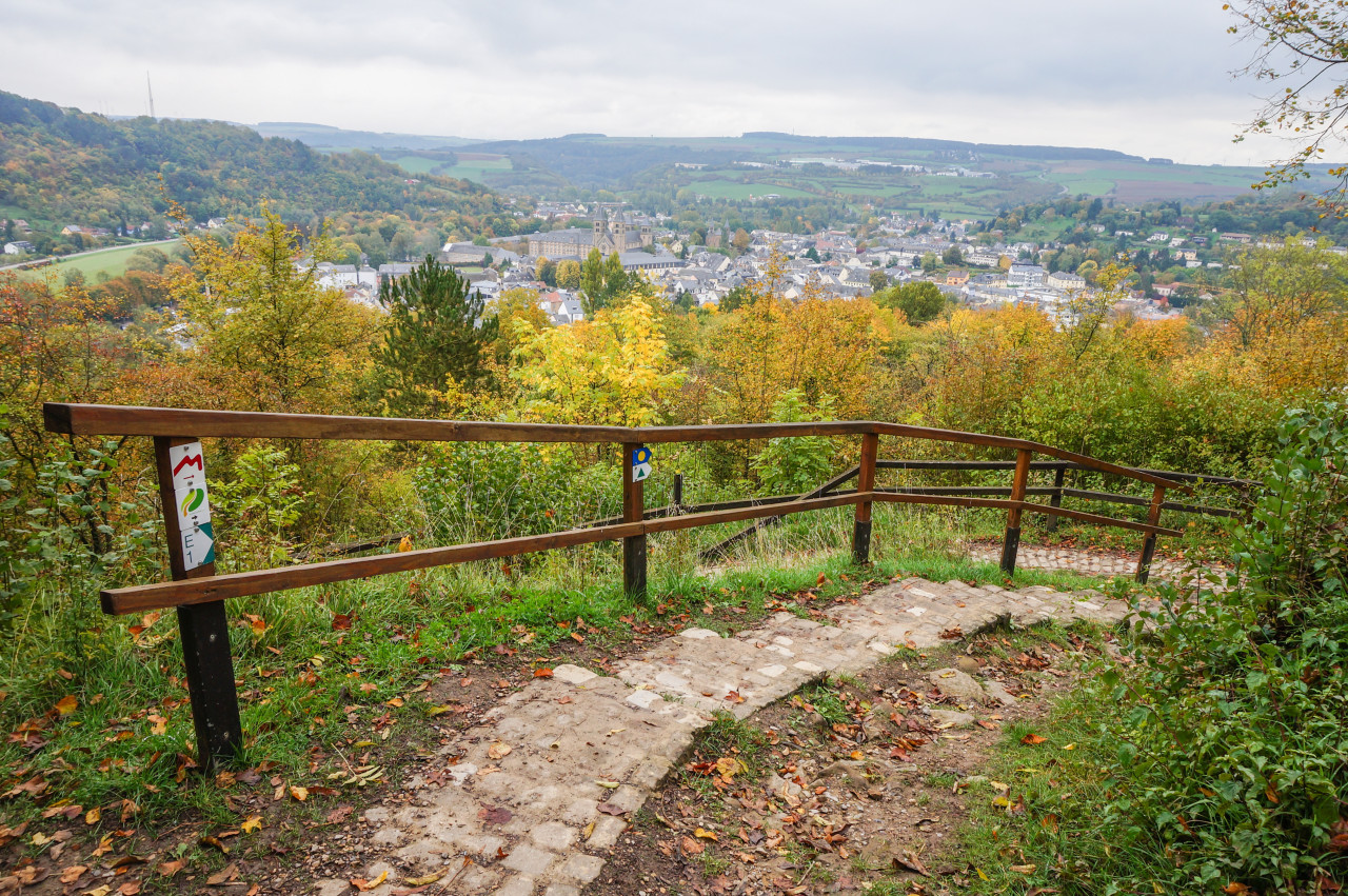 Echternach depuis le Mullerthal Trail.