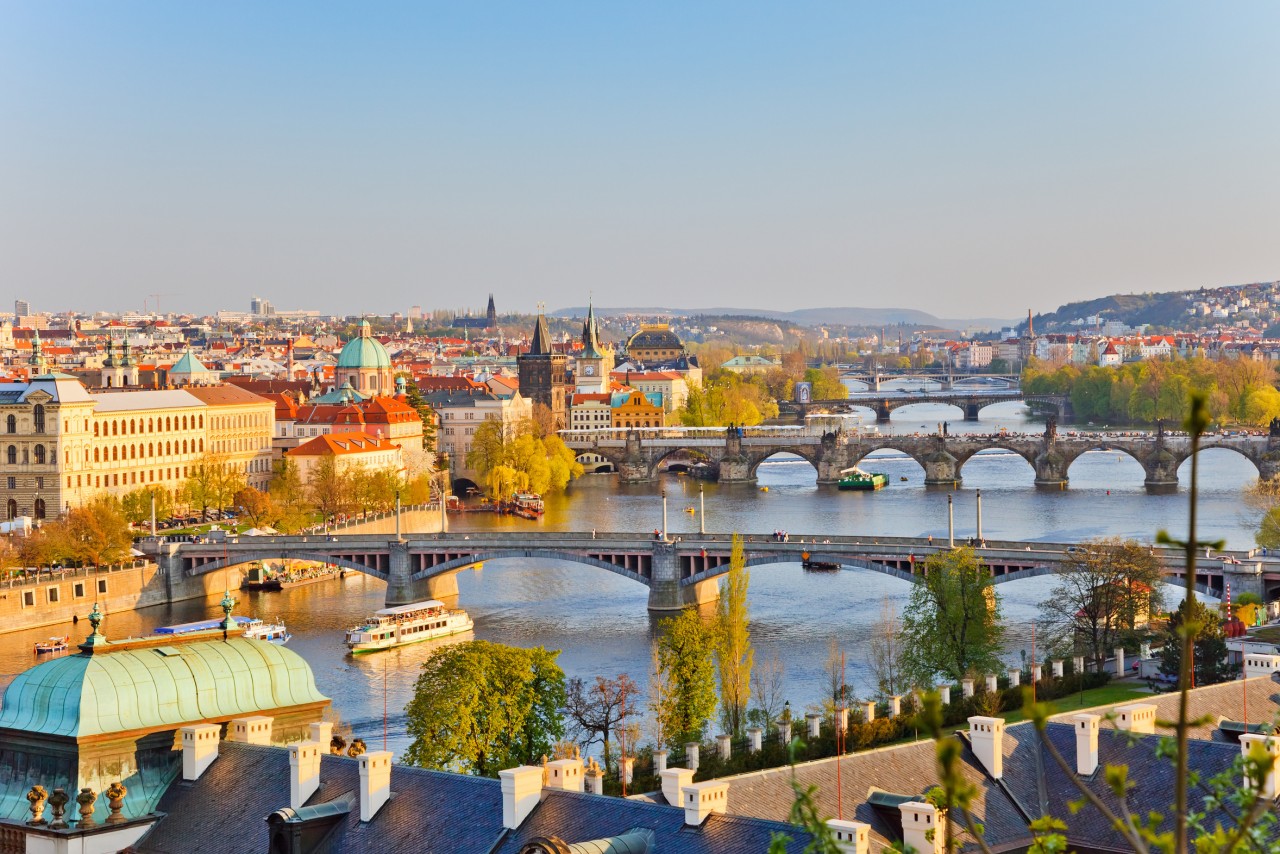 Prague au coucher du soleil.