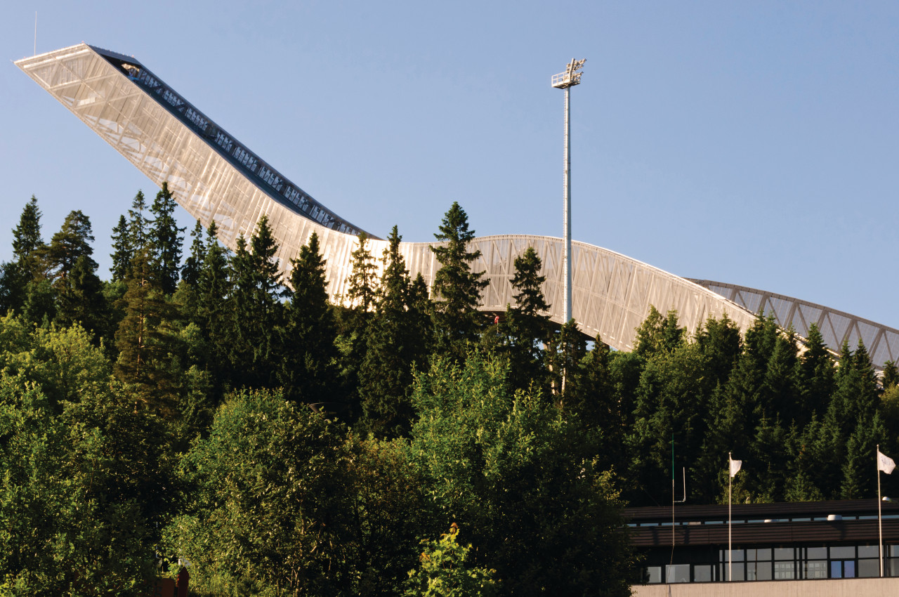 Le tremplin de saut à ski situé à Holmenkollen.