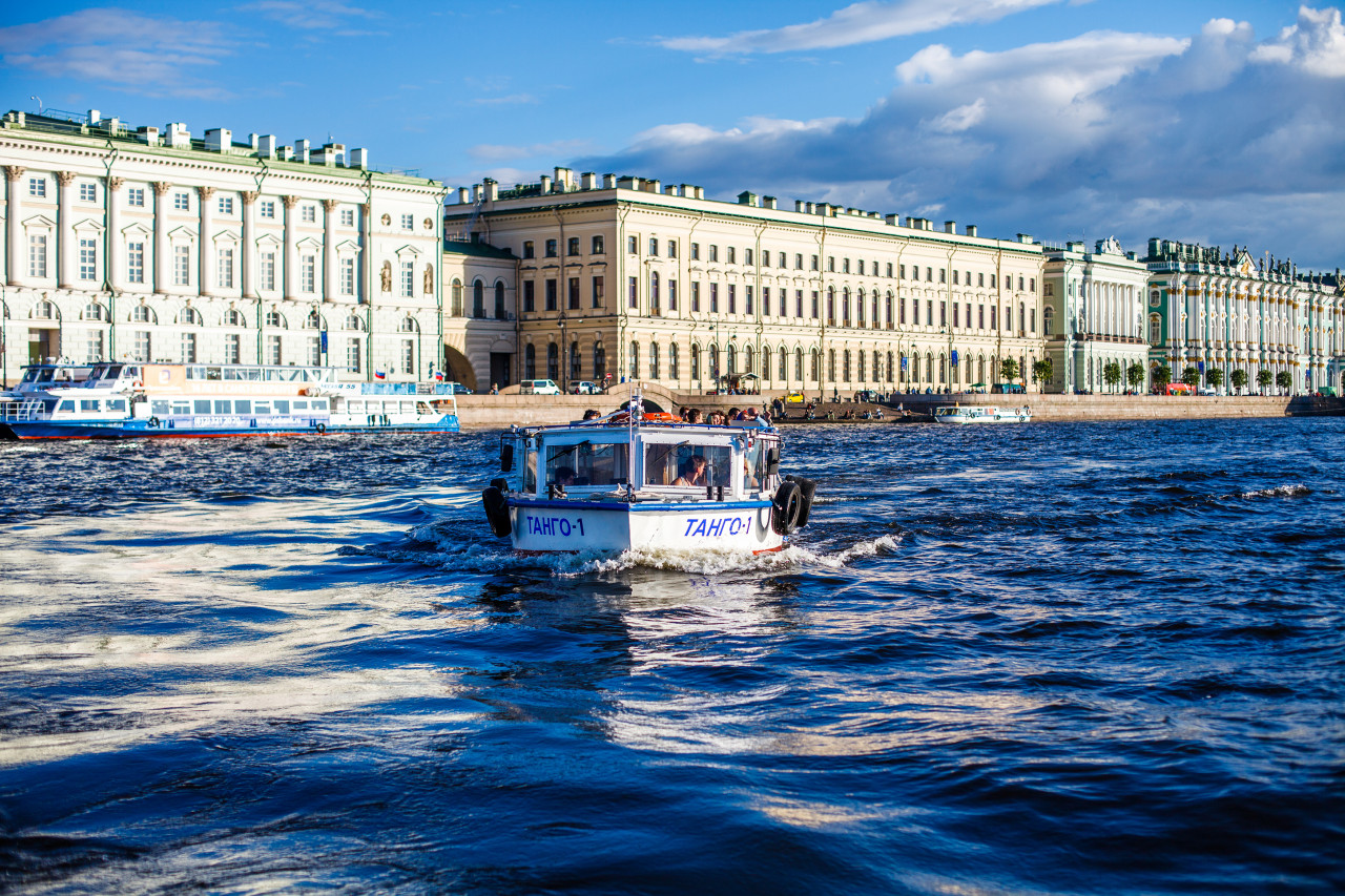 Croisière sur la Neva.