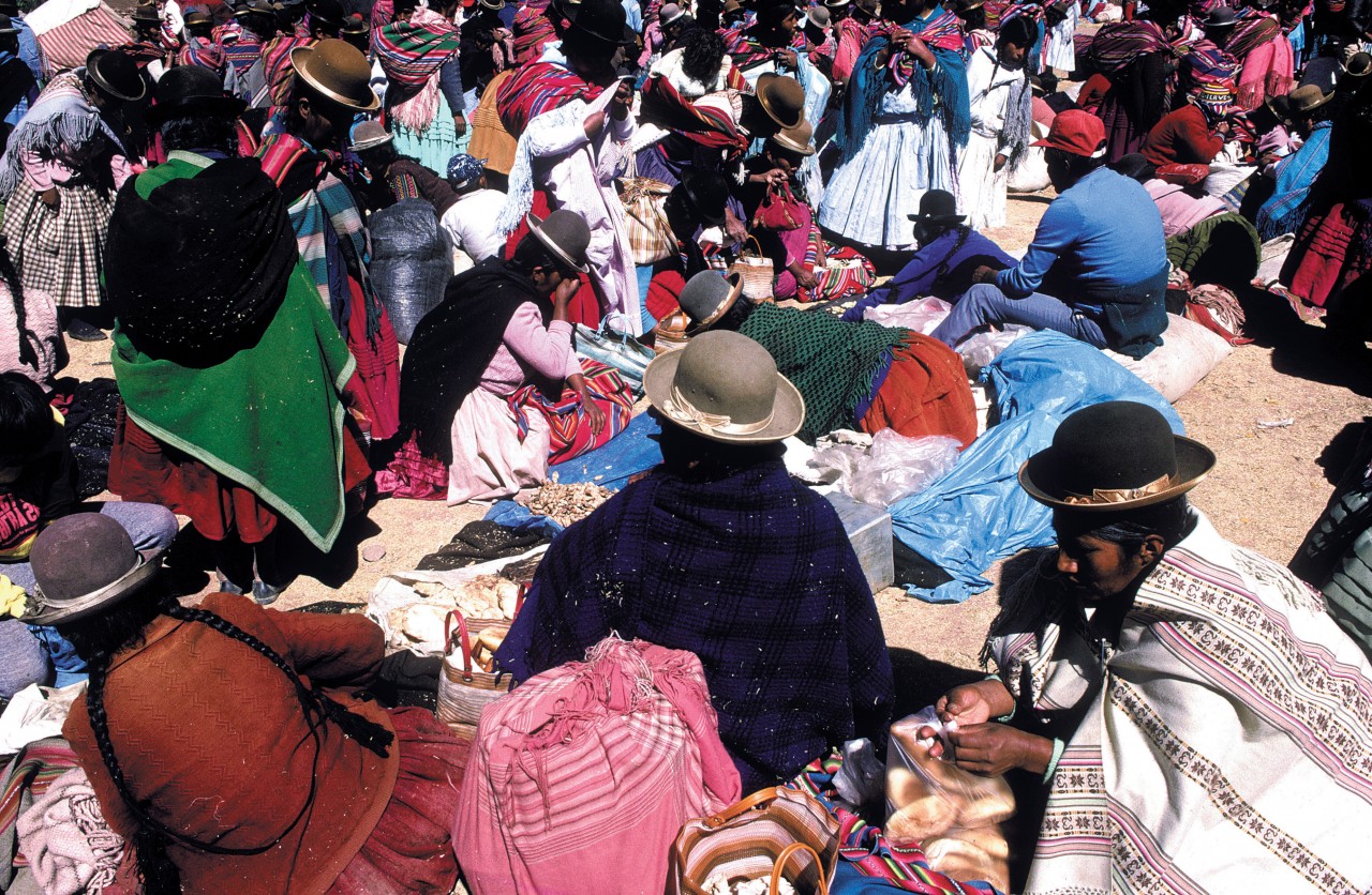 Marché lors de la fête de la Vierge d'Urkupiña à Quillacollo.