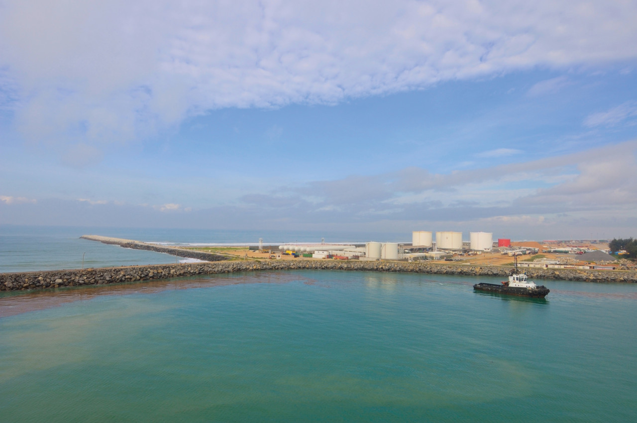 Vue sur le port de Cotonou.