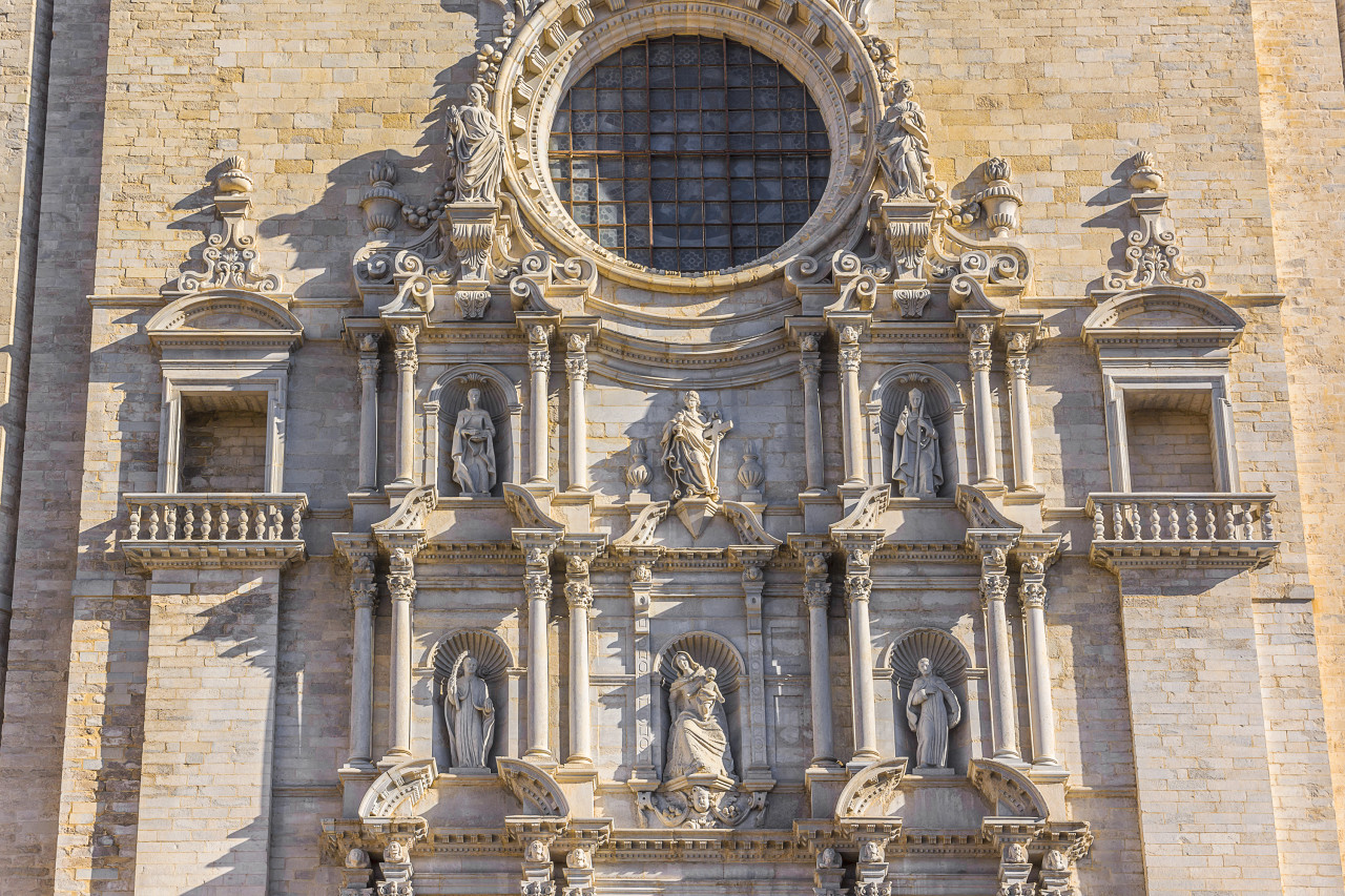 <p>Façade de la cathédrale de Gérone.</p>