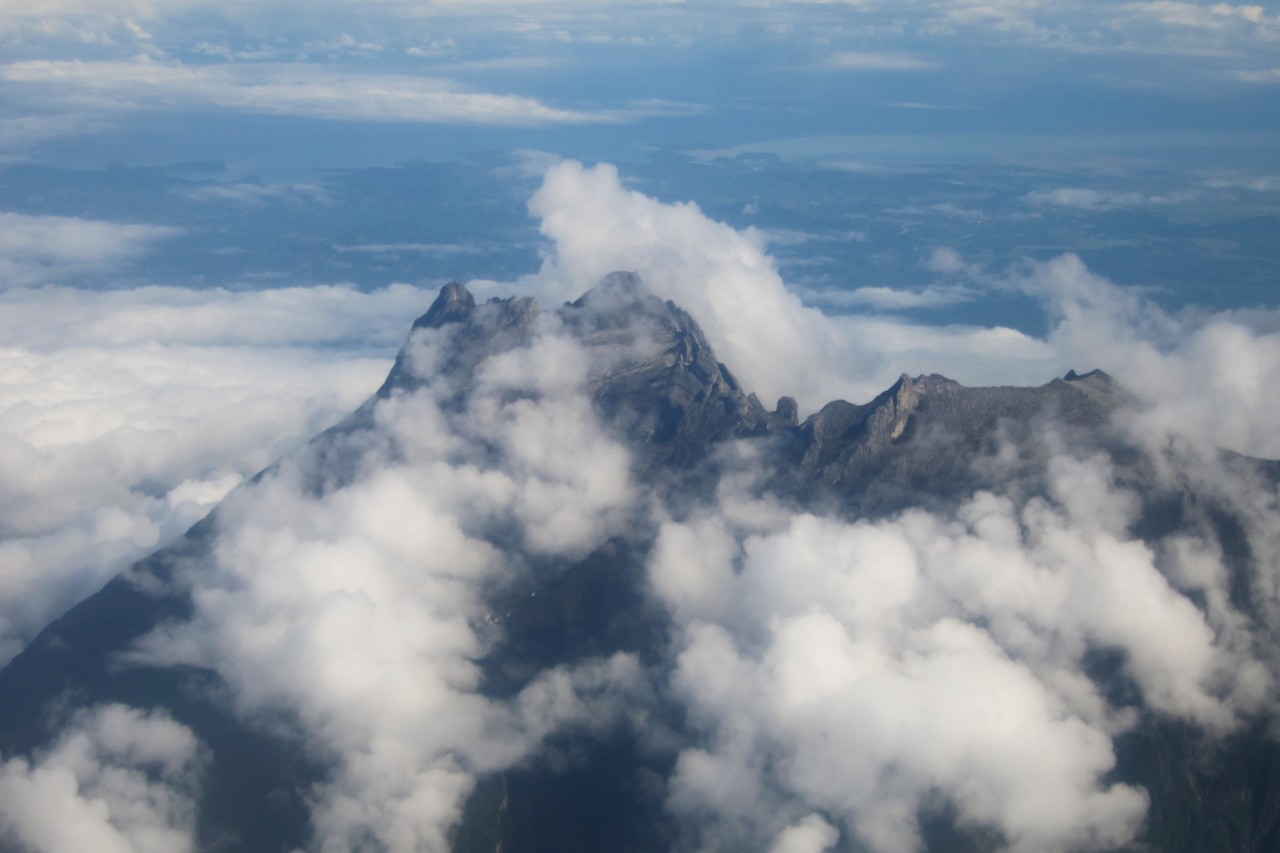 Vue aérienne du mont Kinabalu