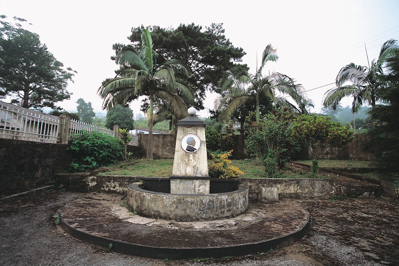 Monument aux morts Allemands, anciens colonisateurs.