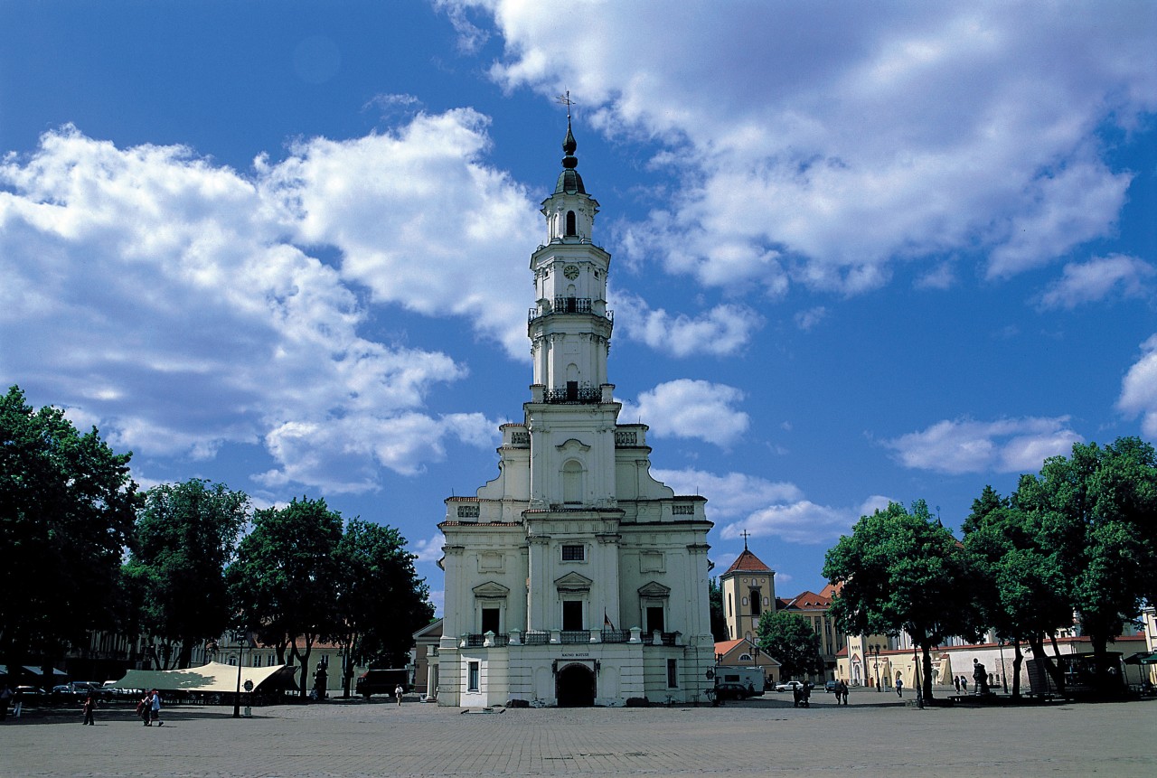 Hôtel de ville de Kaunas sur la place Rotušės.