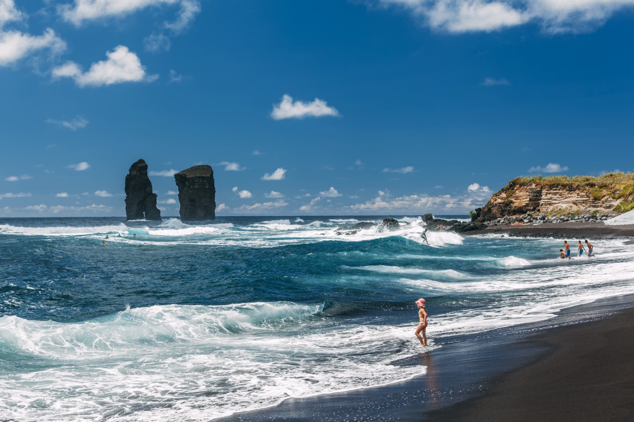 Sur la plage de Mosteiros.